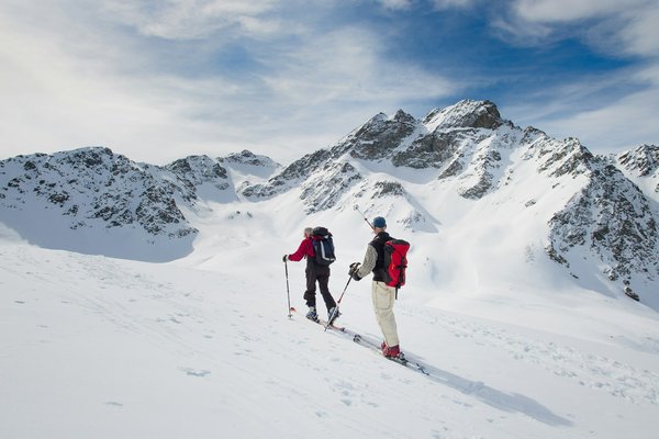 Quels sont les meilleurs sentiers pour une randonnée dans le parc national de Banff, Canada?